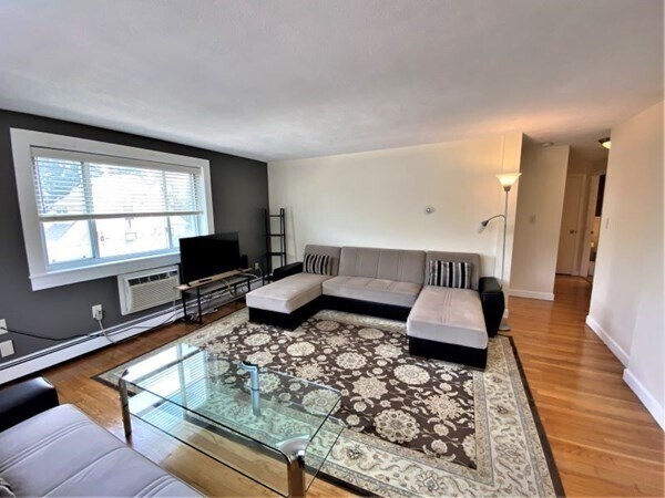 215 Massachusetts Ave, Unit 47 in Arlington, MA - Building Photo - Building Photo