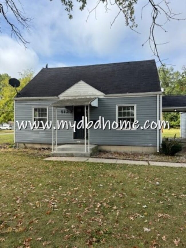 property at 5120 Plaza Dr