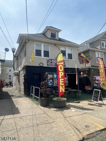 property at 1036 North Ave