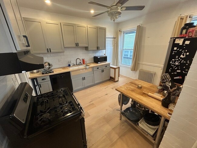 50 Dartmouth St in Somerville, MA - Building Photo - Building Photo