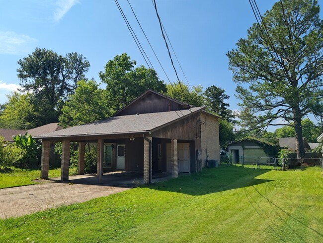 817 Williamson Rd