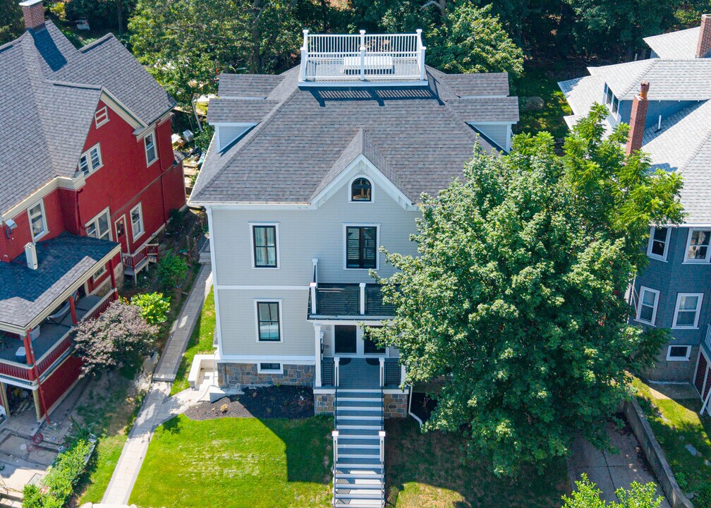 57 Grampian Way in Boston, MA - Building Photo