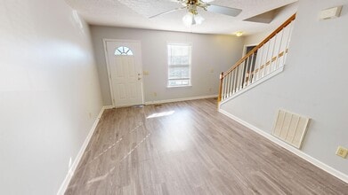 656 Wilderness Trail in Columbia, TN - Building Photo - Building Photo