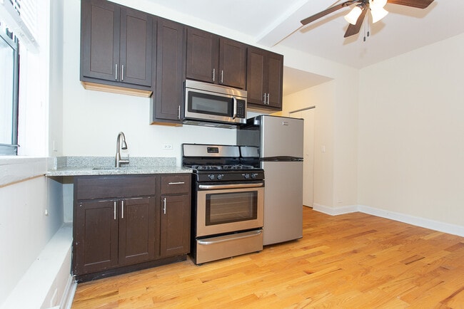 4738 N Hermitage Ave, Unit J03P