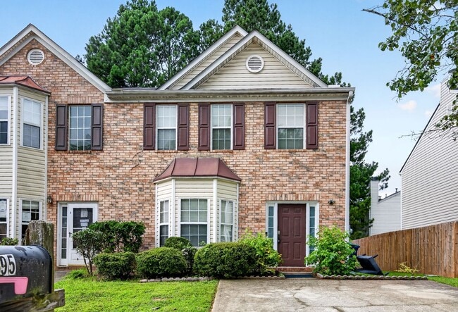 property at 5495 Hampton Ct