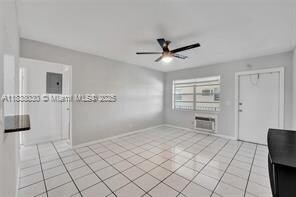 7401 Pines Blvd in Pembroke Pines, FL - Building Photo - Building Photo