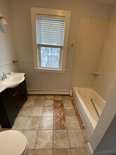 27 Newton St, Unit 2 in Boston, MA - Building Photo - Building Photo