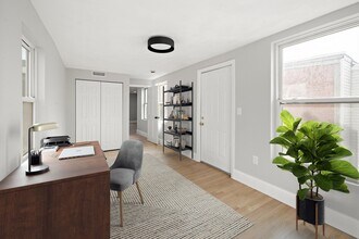 64 Trenton St, Unit #3 in Boston, MA - Building Photo - Building Photo