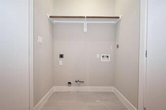 8113 Esther Acres Ln in Houston, TX - Building Photo - Building Photo