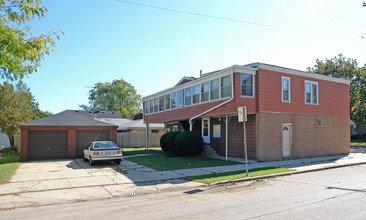 920-924 Romayne - 5 unit (ACE Property) in Racine, WI - Foto de edificio - Building Photo