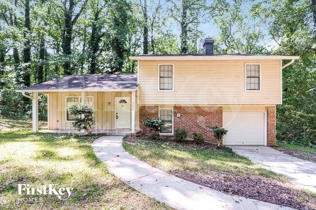 property at 2672 Windrock Ct