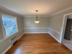 764 E Clark Cir in Orange, NJ - Foto de edificio - Building Photo