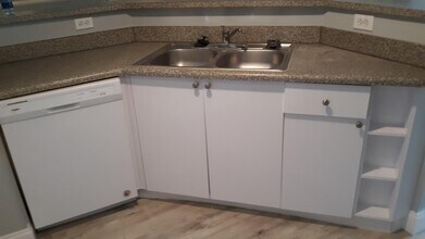 3818 NW Adriatic Ln in Jensen Beach, FL - Building Photo - Building Photo