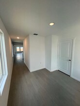 1311 Neria Lp in San Antonio, TX - Building Photo - Building Photo