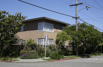 6015 Herzog St in Emeryville, CA - Building Photo - Building Photo