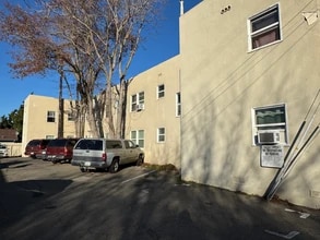 333 W 9th St in Tracy, CA - Building Photo - Building Photo