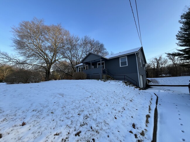 43 Arrowhead Dr in Ledyard, CT - Building Photo - Building Photo