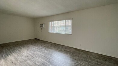 5255 Blakeslee Ave in Los Angeles, CA - Building Photo - Building Photo