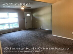 4727 SW 17th Terrace in Topeka, KS - Building Photo - Building Photo