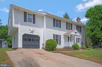 5063 Tara Dr in Fredericksburg, VA - Building Photo - Building Photo