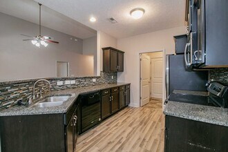 1271 Eagle's View Dr in Clarksville, TN - Building Photo - Building Photo