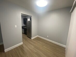 1530 Live Oak Dr in Tallahassee, FL - Building Photo - Building Photo