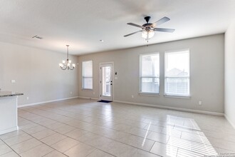 25711 Velvet Creek, Unit 706 in San Antonio, TX - Building Photo - Building Photo