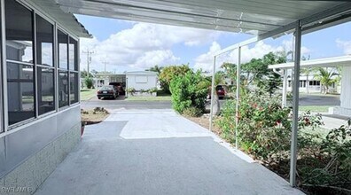 807 Homefolks St in North Fort Myers, FL - Building Photo - Building Photo