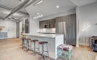 3198 Blake St, Unit 06 in Denver, CO - Building Photo