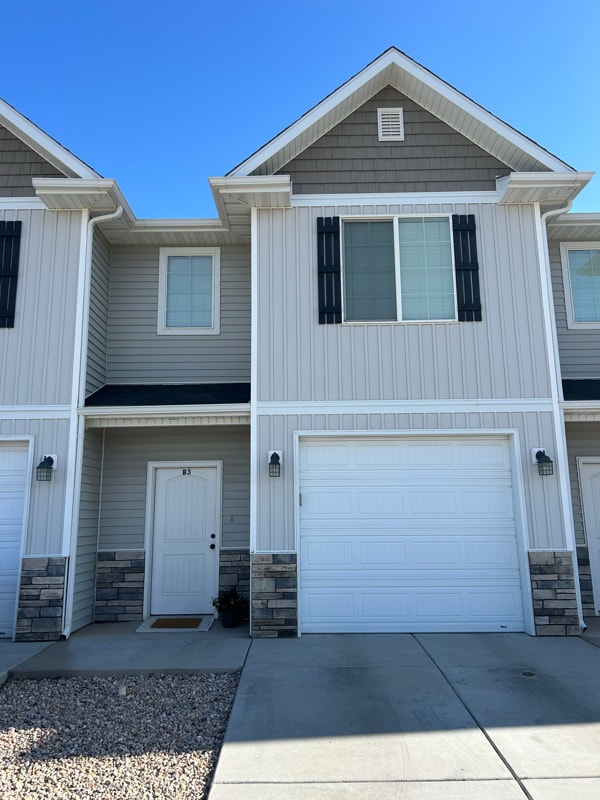 property at 474 1425 N St