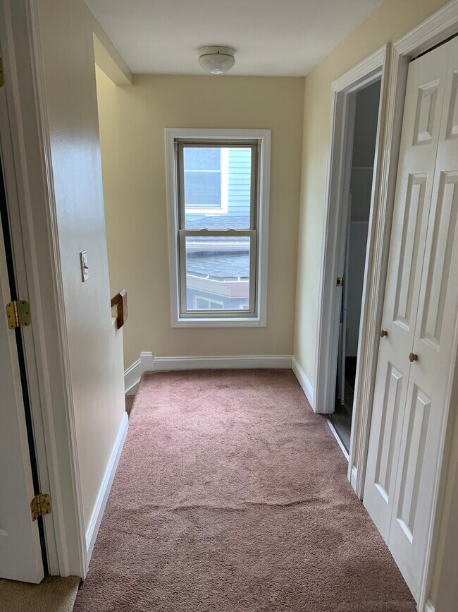 3305 Woodbine Ave, Unit 3305 Woodbine in Cleveland, OH - Building Photo - Building Photo