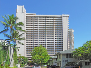 Summer Palace in Honolulu, HI - Building Photo - Building Photo