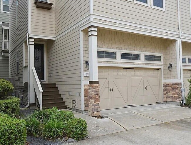 1241 Nelson Falls Ln in Houston, TX - Building Photo - Building Photo