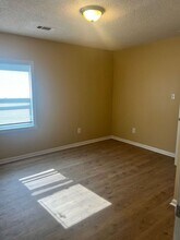 44 W Peebles Rd in Memphis, TN - Building Photo - Building Photo