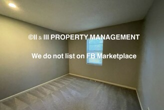 9617 W 86th St in Overland Park, KS - Foto de edificio - Building Photo