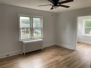 52 Summers St in Oyster Bay, NY - Building Photo - Building Photo