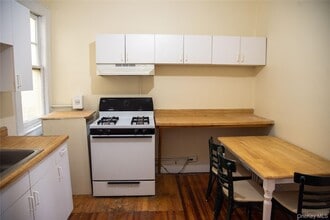 17A Park Ln S in Hempstead, NY - Building Photo - Building Photo