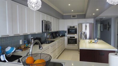 2880 NE 14th Street Causeway in Pompano Beach, FL - Foto de edificio - Building Photo