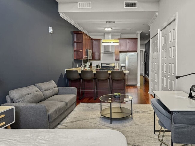 property at 1421 N 5th St