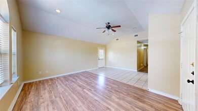 2326 Trace Meadows in College Station, TX - Building Photo - Building Photo