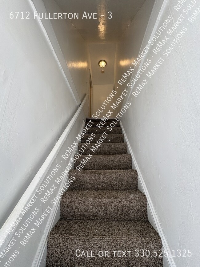 6712 Fullerton Ave in Cleveland, OH - Building Photo - Building Photo