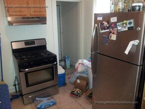 19 Roseclair St, Unit 1 in Boston, MA - Foto de edificio - Building Photo