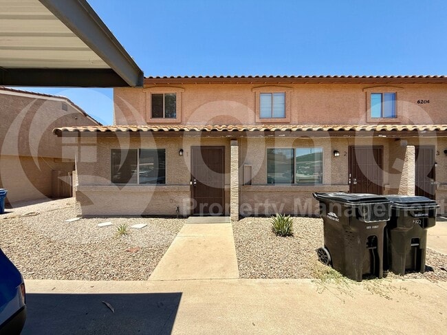 property at 6206 E Glencove St