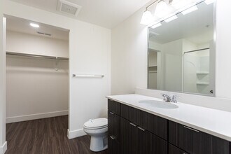 Onyx Apartments in Midvale, UT - Building Photo - Interior Photo