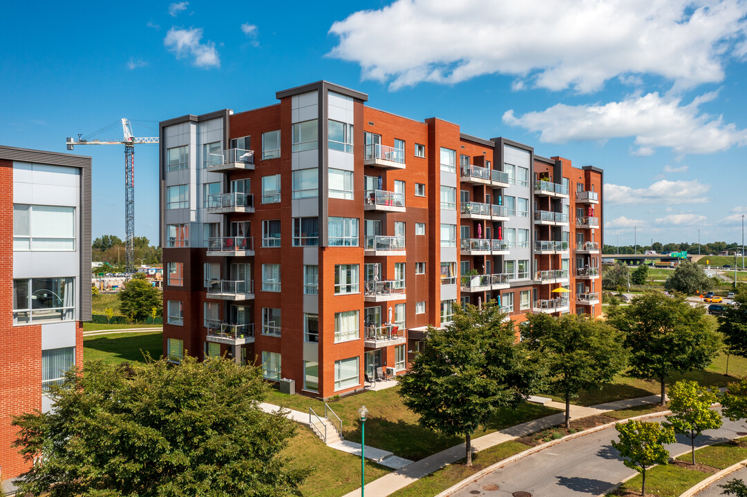 Vivacité Lachenaie  senior in Terrebonne, QC - Building Photo