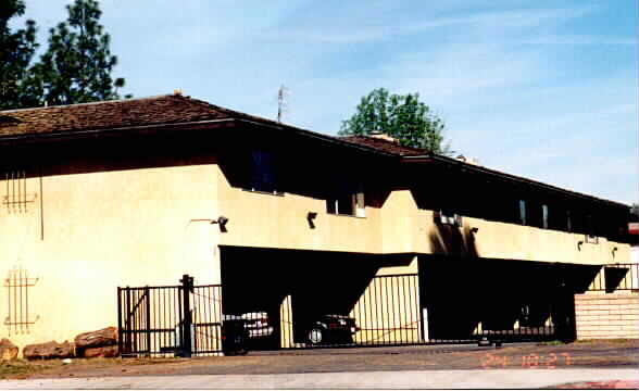 Palm Court in Riverside, CA - Foto de edificio - Building Photo