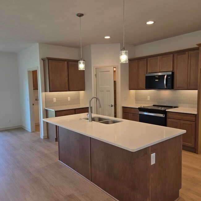8101 Kallum Dr in Lincoln, NE - Building Photo - Building Photo