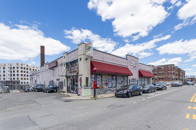 449 Cambridge St in Allston, MA - Foto de edificio - Building Photo