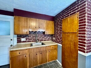 23 Foster St-Unit -1 in Salem, MA - Building Photo - Building Photo