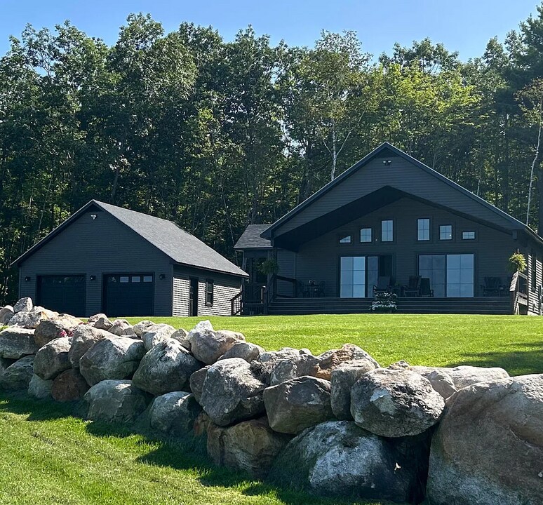 79 Scenic Heights Dr in Oxford, ME - Building Photo